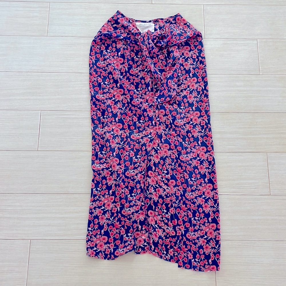 Acacia silk flower skirt